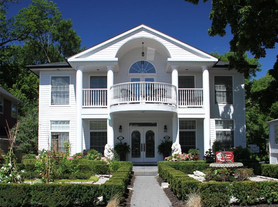 Old Town Historic District Bed & Breakfast | Wellington House Bed and Breakfast