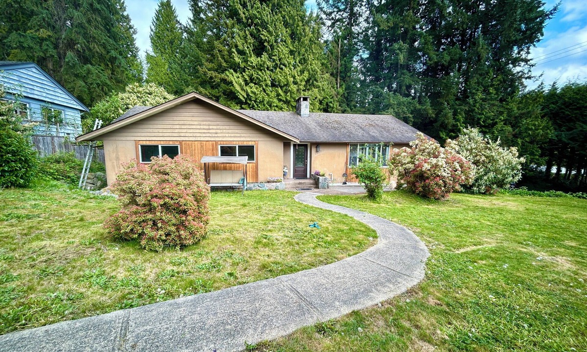 West Vancouver House | West Van Retreat | 3BR Near Beach & Mountains