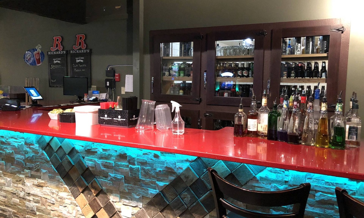 Drayton Valley Hotel | Westwind Motor Inn