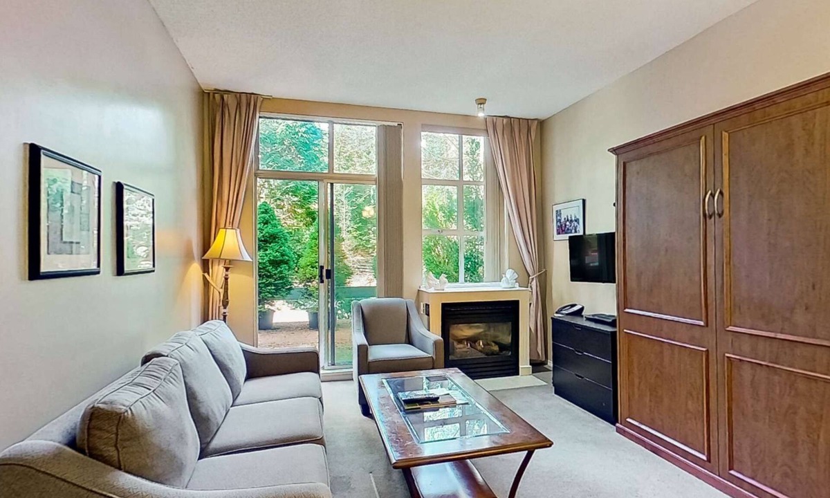 Blackcomb Hotel | Whistler - Glacier Lodge 112