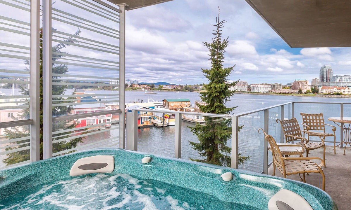 Inner Harbour Hotel | WorldMark Victoria