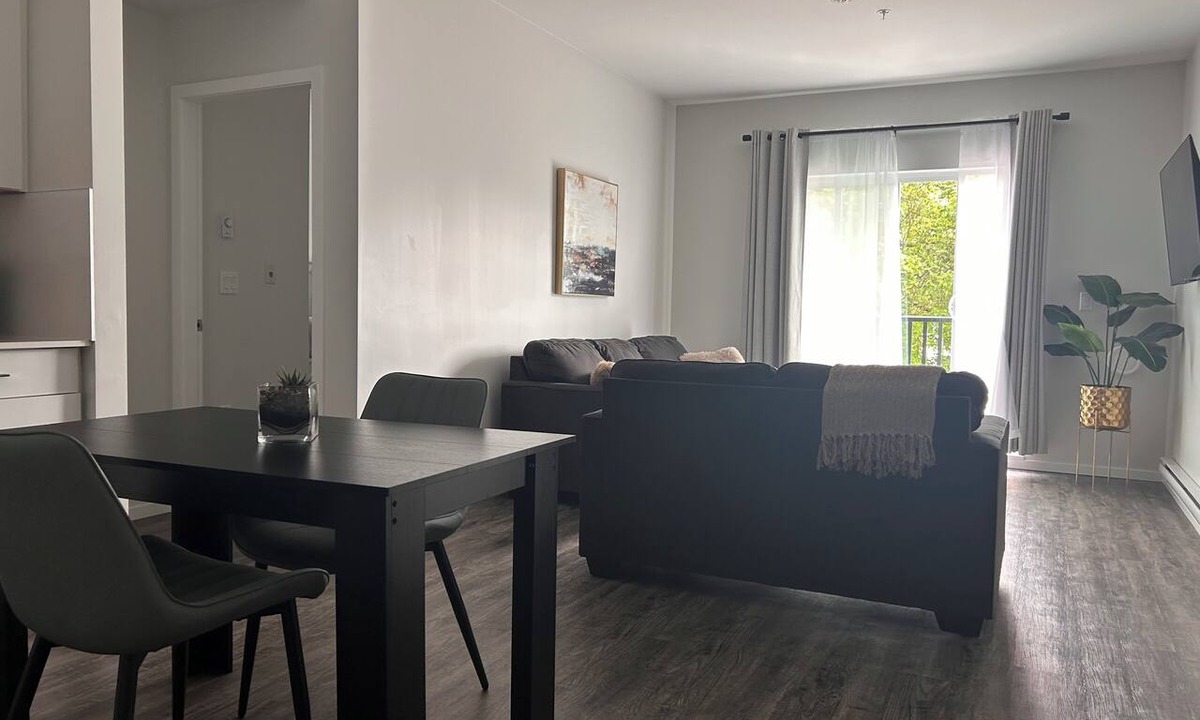 Chilliwack Proper Village West Condo | Your Own Condo 2Bdrm, 2Bath In Downtown Chilliwack Near District 1881