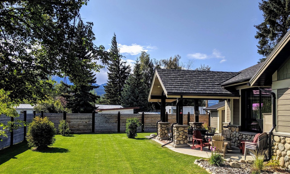 Valemount House | Your vacation home in the mountains!