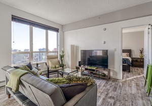 ✨Stunning Suite | Downtown Living at it's Finest!