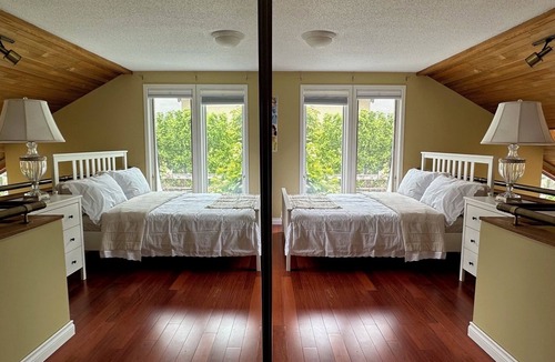 Gordon Head Bed & Breakfast | 1.7 Acres Beautiful waterfront house near downtown and UVIC