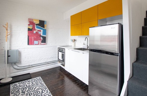 Landsdale Apartment | 1 Bdrm Unique Downtown Hamilton Hideaway