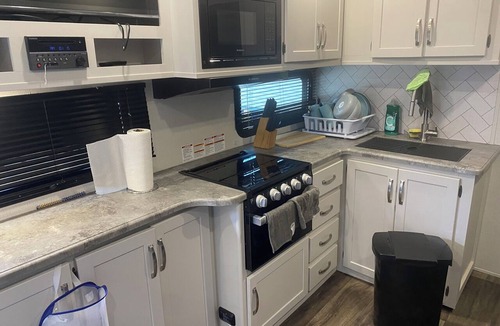 Sandy Hook RV Rental | 1 bedroom and 3 bunk bed for rent in GIMLI sandy hook