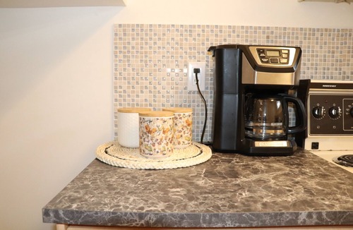 North Vancouver House | 1 bedroom suite in North Vancouver