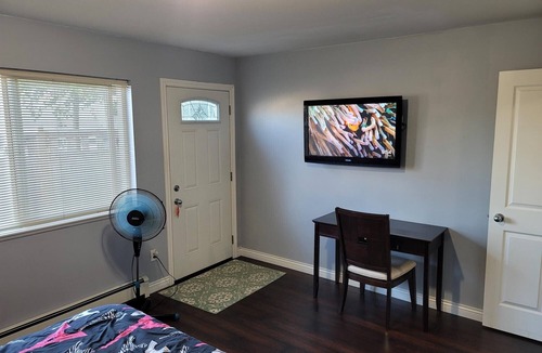 Townline Hill Apartment | 1 BEDROOM WITH PRIVATE ENTRY.