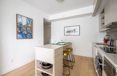 Downtown Toronto Apartment | 101 Peter St 1901 · Trendy 1BR Executive Style Suite - Sleeps 3!