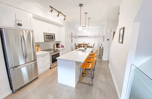 Canmore Villa | 109 - 1106 Bow Valley Trail · Panoramic Mountain View Townhome w/AC