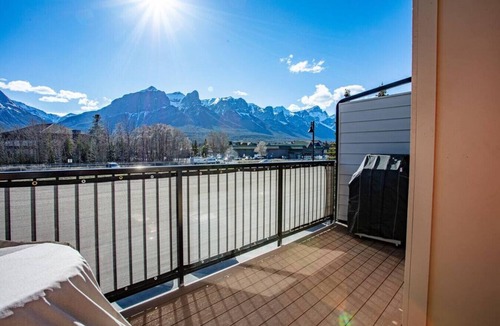Canmore Villa | 109 - 1106 Bow Valley Trail · Panoramic Mountain View Townhome w/AC