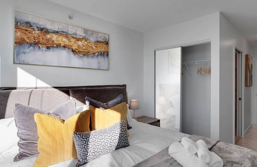 Crosstown Condo | 10th Floor Condo with Stunning Marina View/Sleeps 7/Pool, Gym, Hot tub Access/