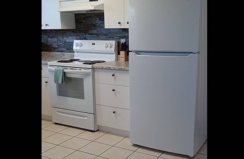 Saanich West Apartment | #117 Viewmont Ave - 2 Bedroom Ground Level Suite