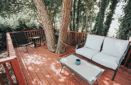 Downtown House | 12 Min Walk to Downtown, Peaceful Cozy Home