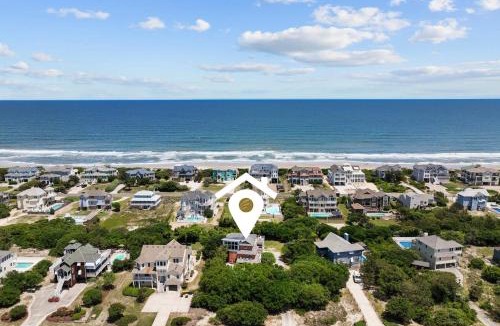 Whalehead Beach House | 1370 - Huskers Haven