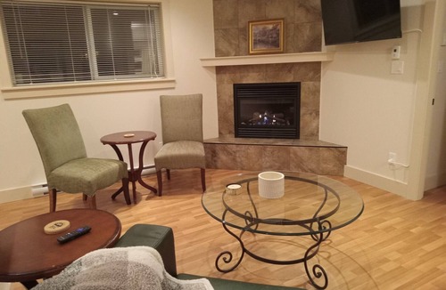 Esquimalt Apartment | #141 Dunsmuir Rd Great 2 bed suite close to town