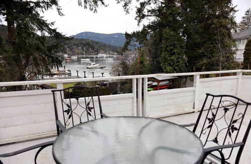 Brentwood Bay House | #161 Brentwood- 3 Bedroom House. Beautiful Ocean View