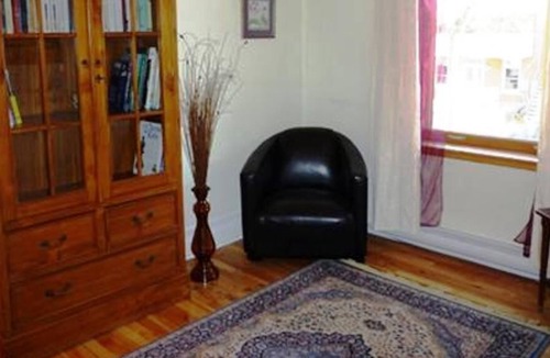 La Petite-Patrie Apartment | #194 Cozy, Warm APT in Rosemont