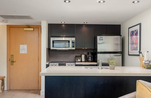 Blackcomb Condo | 1BR Ski In / Ski Out Modern Condo w/ Pool & Hot Tub by Harmony Whistler