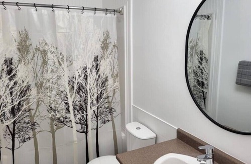 Cranbrook Apartment | 2 bdrm 716 23a ave n unit An