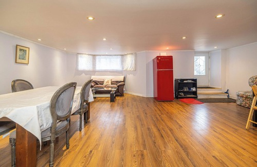 Westmount Apartment | 2 BDRS@ DT,Near 2 metros, Atwater Market,Concordia