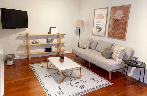 Powell River House | 2-Bed Bungalow Monthly Rental - Contact for dates
