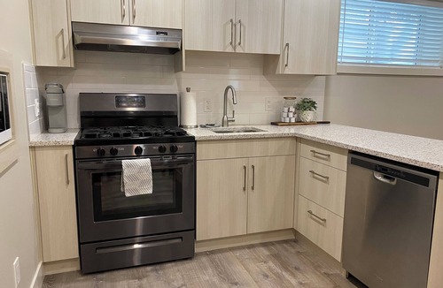 Southeast Calgary Apartment | 2-bedroom apartment in Calgary equipped for long or short stays - Aspen & Embers