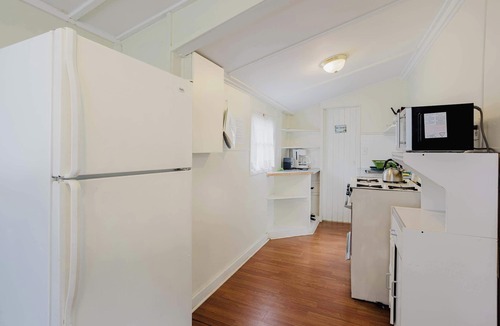 Gravenhurst House | 2-Bedroom Cottage #2 - Shortleaf Pine