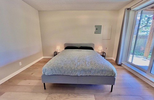 Central Lonsdale House | 2 bedroom modern guest suite with AC!