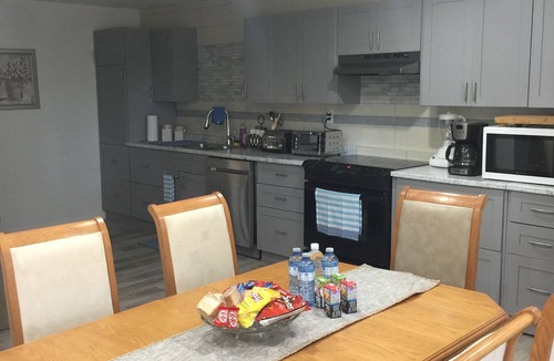 Campbell River Apartment | 2 bedroom, pet friendly apartment ,close to the ocean