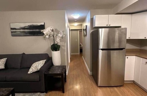 Regional District of Nanaimo House | 2-Bedroom Private Suite near VIU