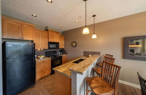 Sooke Cottage | 2 Bedroom Sooke Townhome