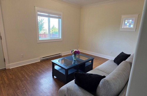 Victoria House | 2 bedroom suit in Langford Victoria. Great view and privacy.