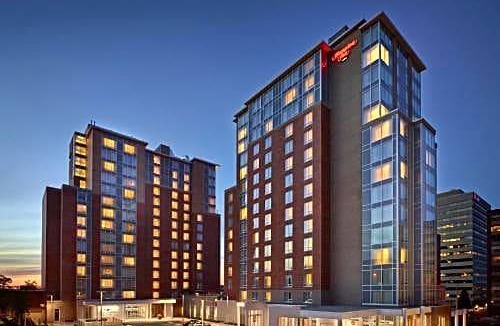 Downtown Halifax Hotel | 2-Star Hotel ∙ Hampton Inn by Hilton Halifax Downtown
