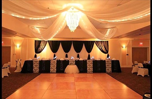 Lindsay Hotel | 2-Star Hotel ∙ Ramada by Wyndham Lindsay
