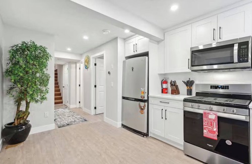 Bridlewood House | 2 Suites, 6 Beds +Sofa Bed | Sauna|Sleeps 14