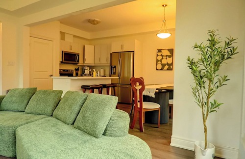 Thorold House | 20 Mins to Niagara Falls | Patio | BBQ | Foosball