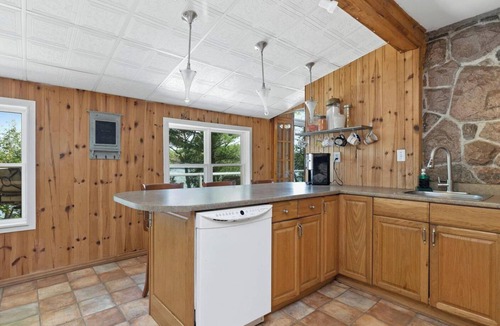 Baysville Cottage | 230' Lakefront, Hot Tub, Canoe/SUP, Fire, Dog OK
