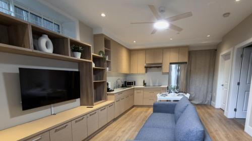 Fraserview Apartment | 2Bed 1Bath in City, 20 min to BC Place MAJOR INTERNATIONAL SPORTING EVENT 2026