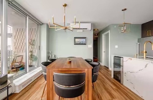 Central Apartment | 2BR Condo | AC | Near SkyTrain I Arena I Stadium
