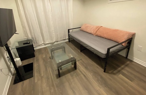 Scarborough House | 3 Bedroom 2.5 Bath, Newly Build, Full Kitchen