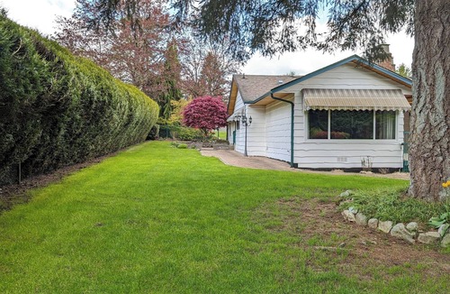Willoughby House | 3 bedroom 2 bathroom house in Langley