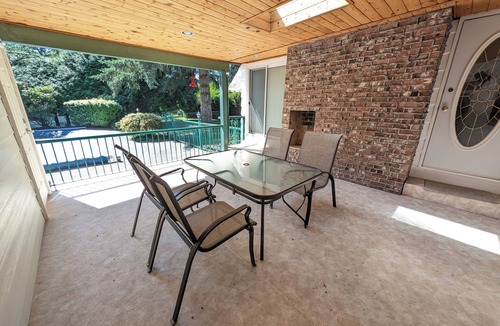 Willoughby House | 3 bedroom 2 bathroom house in Langley