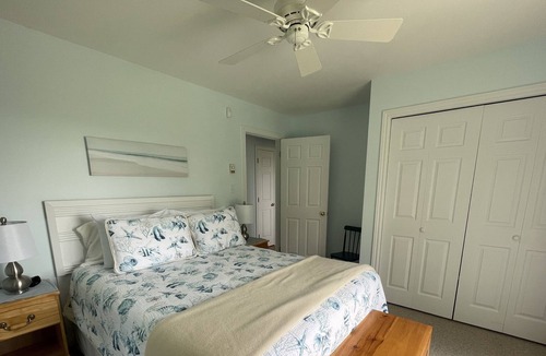 Clinton Cottage | 3 Bedroom Cottage With Country Views, Minutes To Cavendish and Beaches