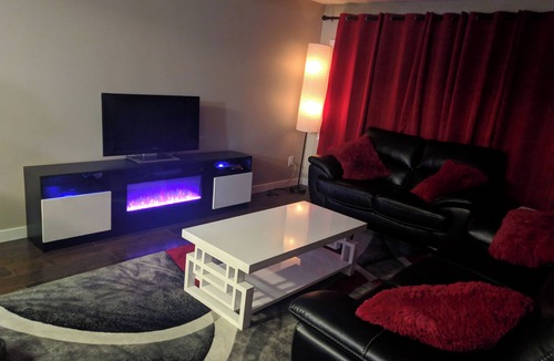 Southbank House | 3-bedroom home. Long term discount