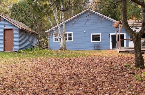 Minden Cottage | 3 Bedroom Private Cottage in Minden Hills