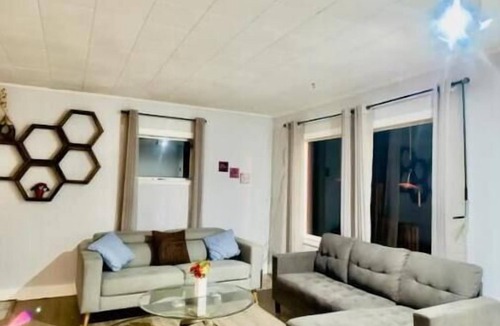 Cultus Lake House | 3 BHK House near Cultus Lake