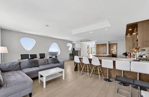 Surrey Apartment | 3BR Penthouse with Skyline Views & Patio