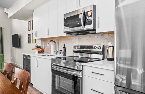 Harvie Heights Villa | 3BR Rockies Haven Near Banff w/Private Patio